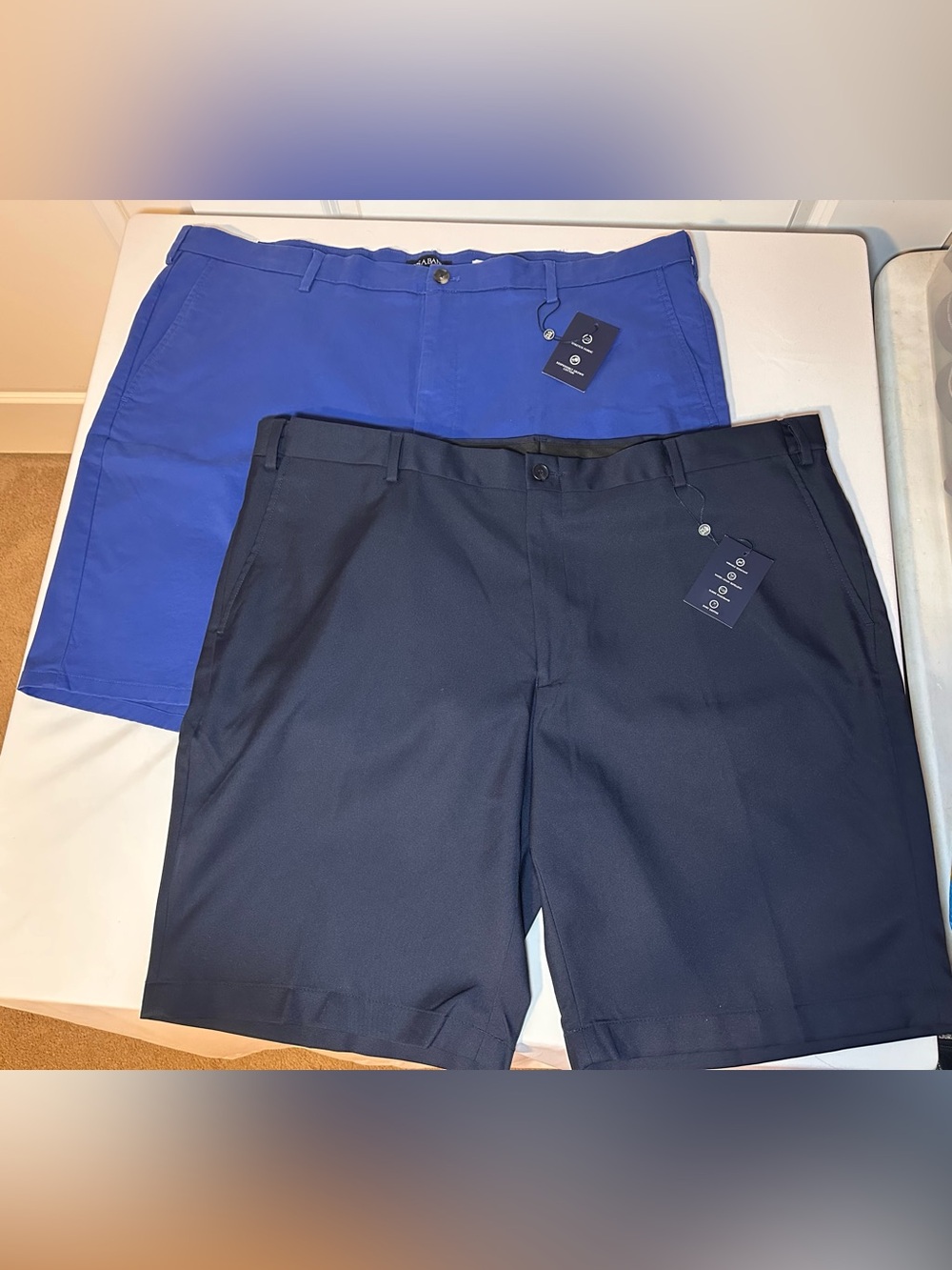 Lot of 2 New Jos. A. Bank Men's Flat-Front Dress Shorts Sz 44R